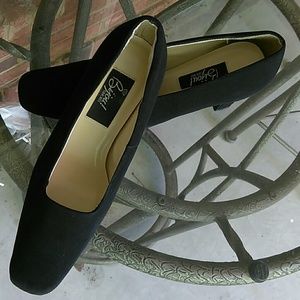 Bijou shoes for ladies